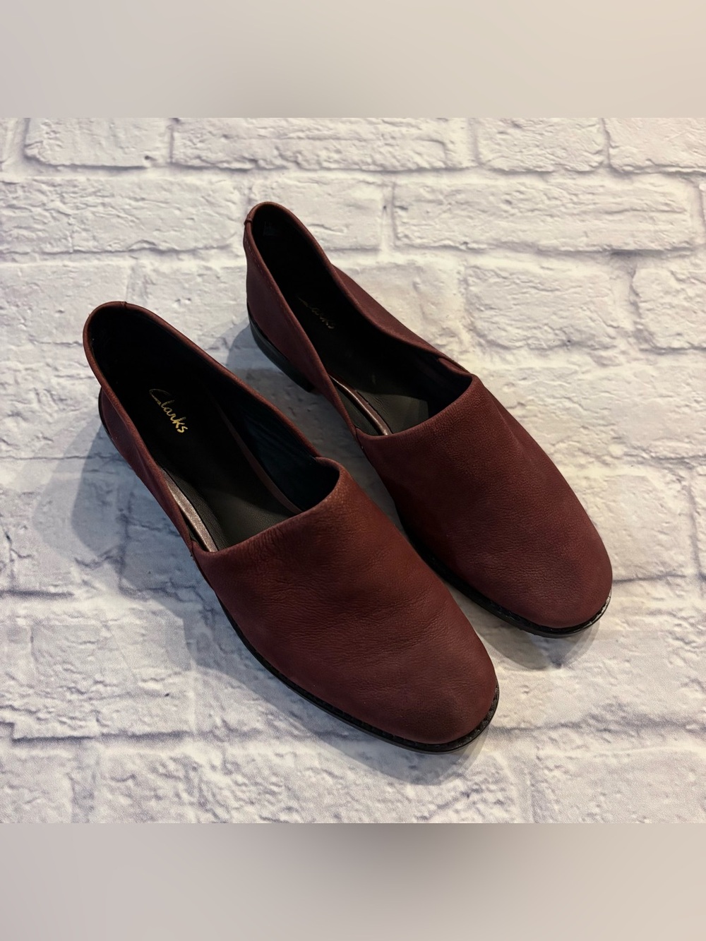 Clarks “Pure Easy” maroon leather slip-on loafers (size 7.5 women)